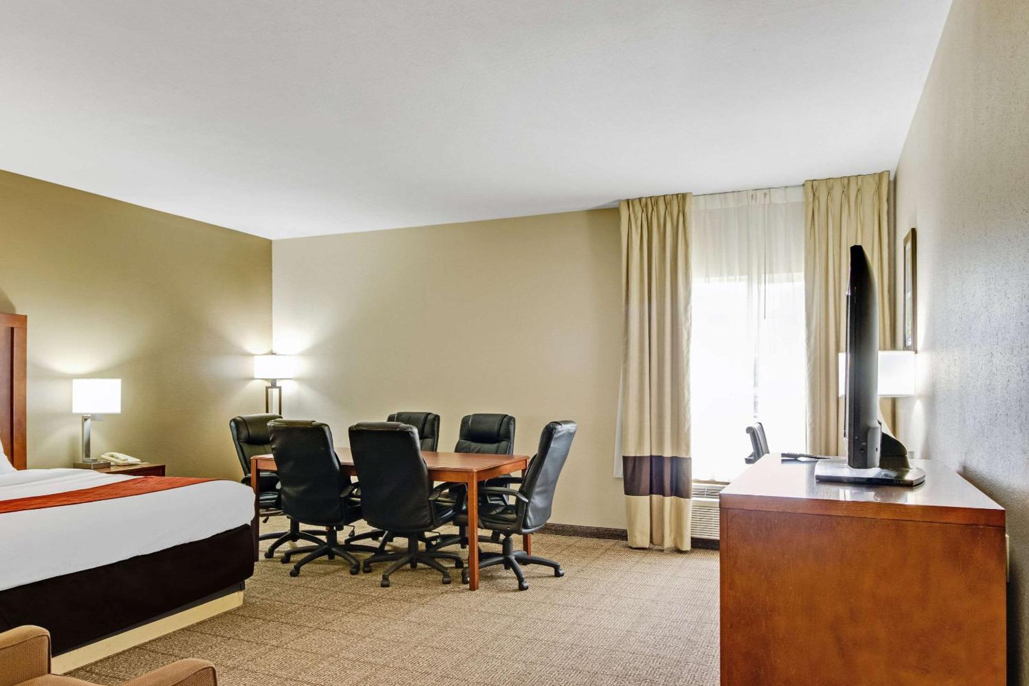 Comfort Inn Хендерсон Экстерьер фото